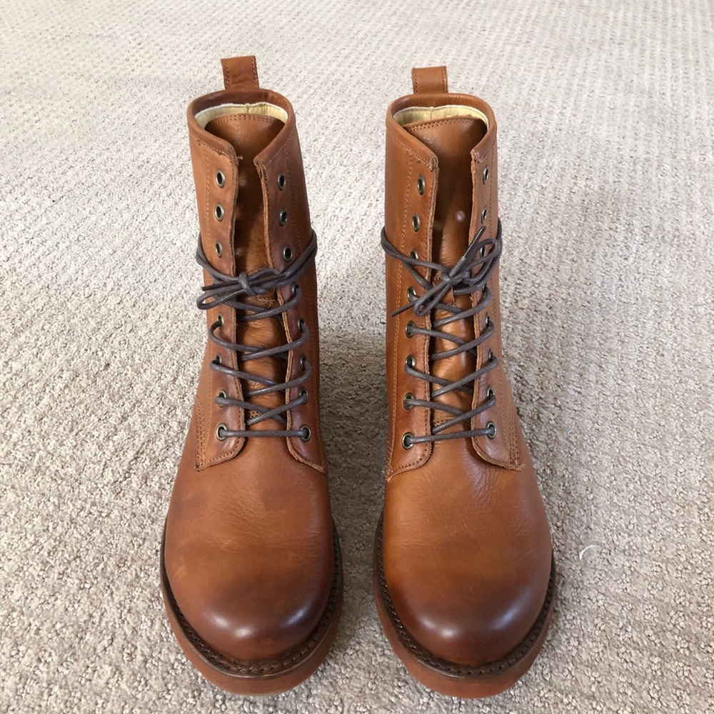 Be festival ready- Frye “Veronica” combat boot 🎠